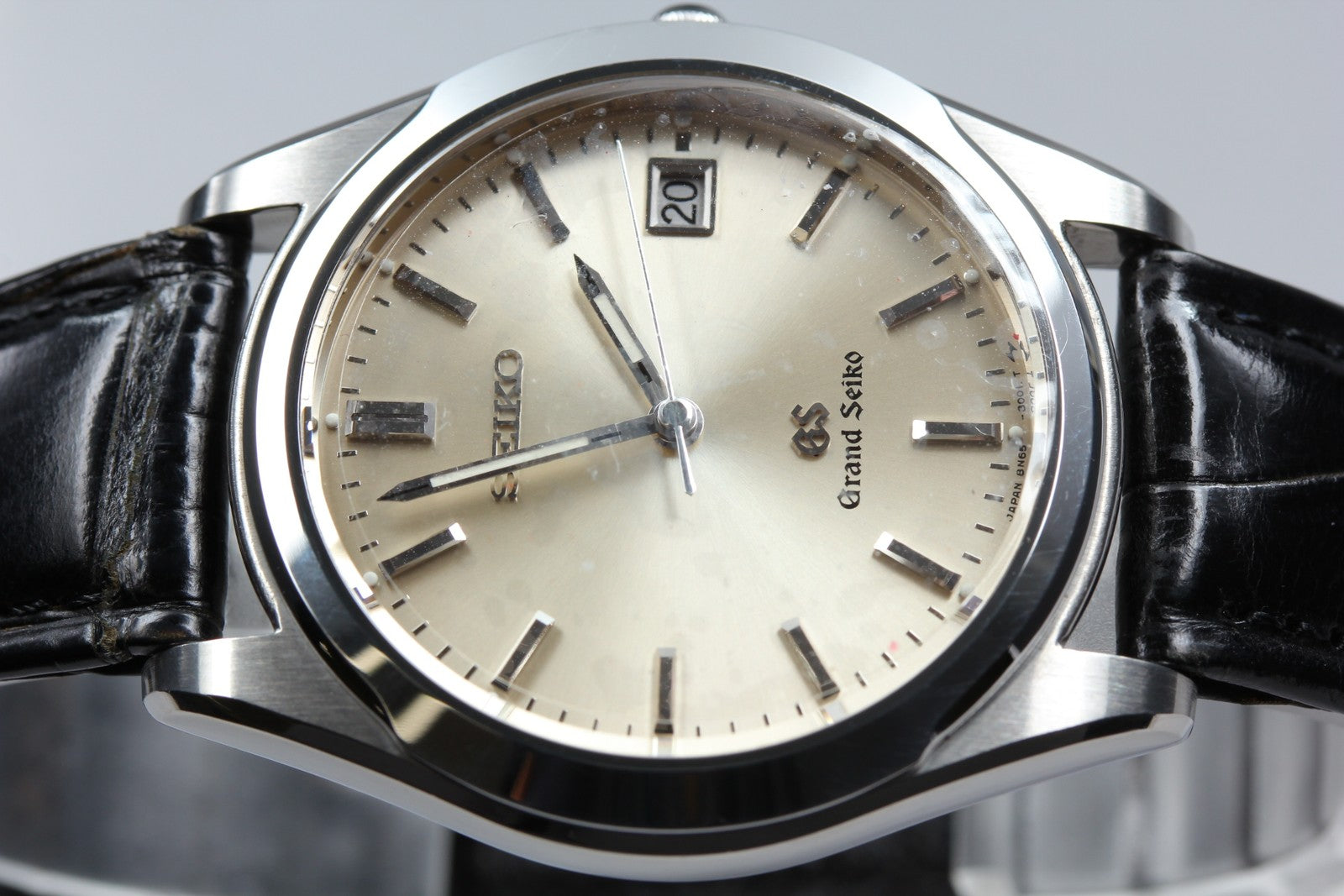 Vintage SEIKO Grand Seiko 8N65-8000 Quartz Men's Watch 36mm JAPAN Box