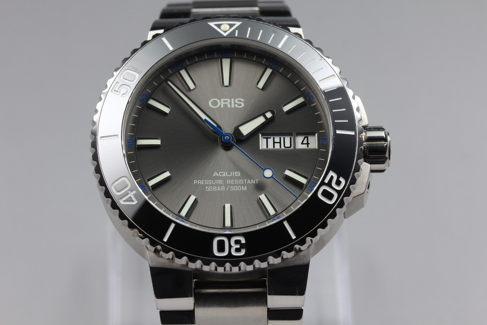 ORIS Aquis 7733 Black Dial Automatic Day/Date Men's Watch 45mm JAPAN