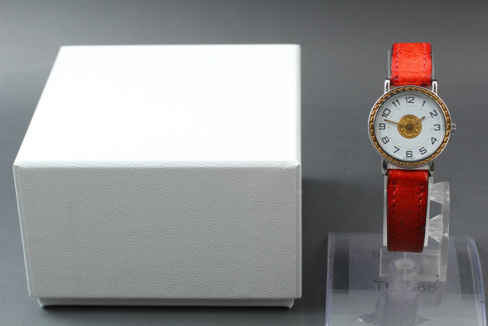 Vintage HERMES Sellier White Dial Red "T" 24mm Woman's Quartz Watch