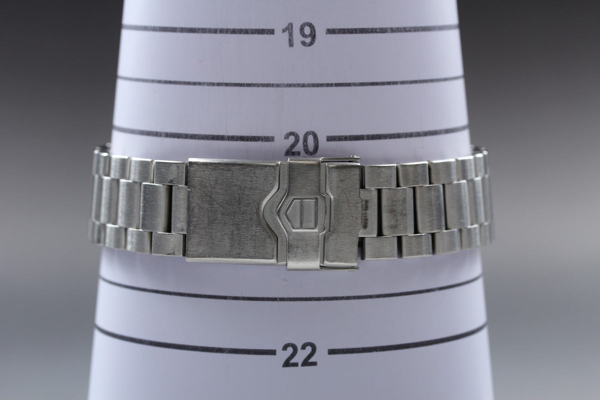 TAG HEUER Formula 1 CAU1111 Quartz White Dial Date Men's Watch 42mm JAPAN
