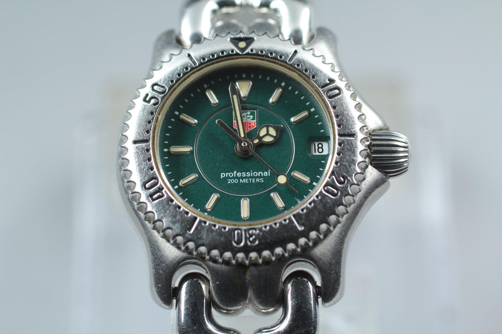 TAG Heuer SEL Professional 200M WG1419 Green Quartz Women's Watch 23mm JAPAN