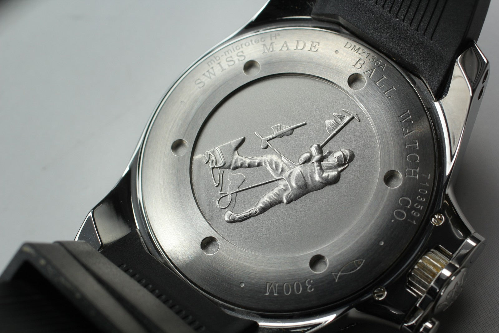 N MINT*Box BALL Watch Engineer Hydrocarbon DM2136A Black Automatic Men's Watch