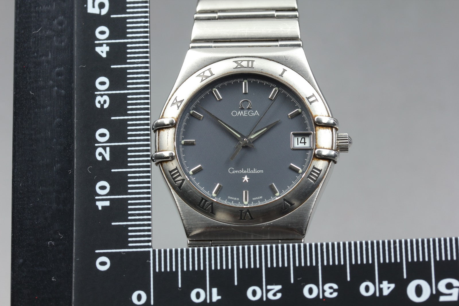 New Batt Vintage OMEGA Constellation 1512.4 Quartz Women's Watch 33mm JAPAN