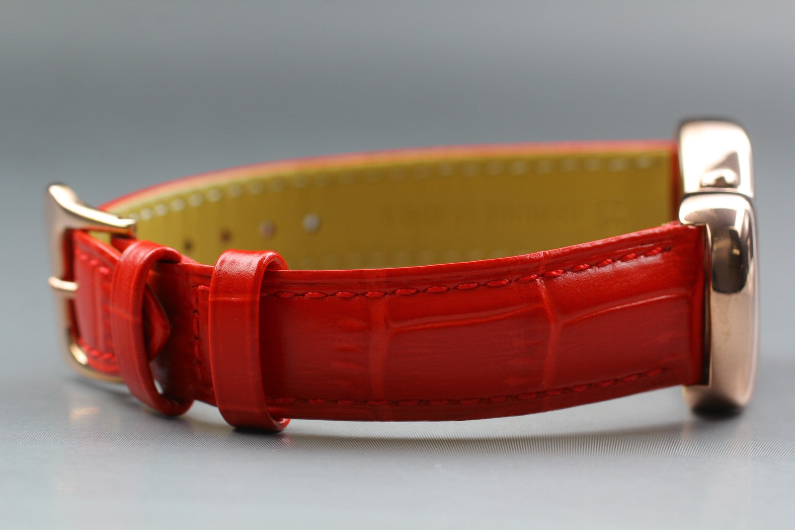 Salvador Dali softwatch 022146 Gold Red 26mm Exaequo Unisex Quartz Watch