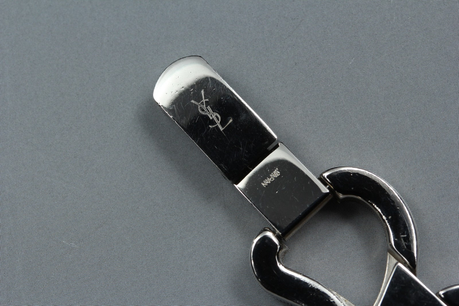 Yves Saint Laurent Heart Silver 4520-H15556 24mm Women's Watch Quartz Vintage