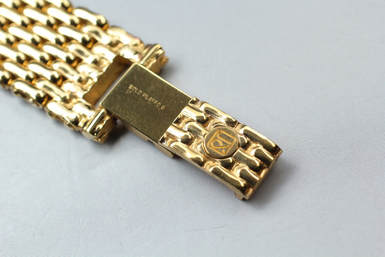 Vintage Jean d'eve Sectora Gold 25mm White Dial Women's Quartz Watch JAPAN
