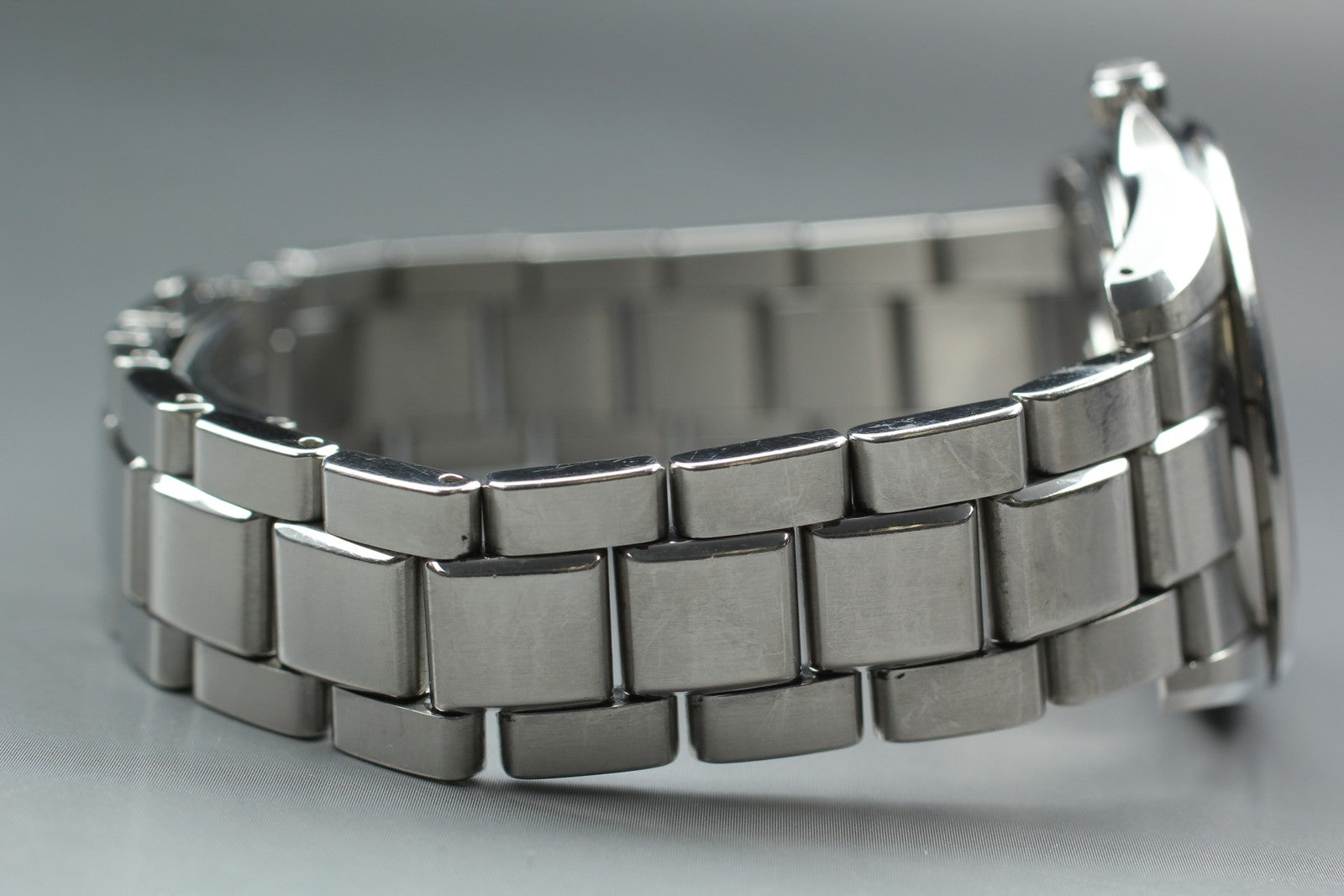 8020208