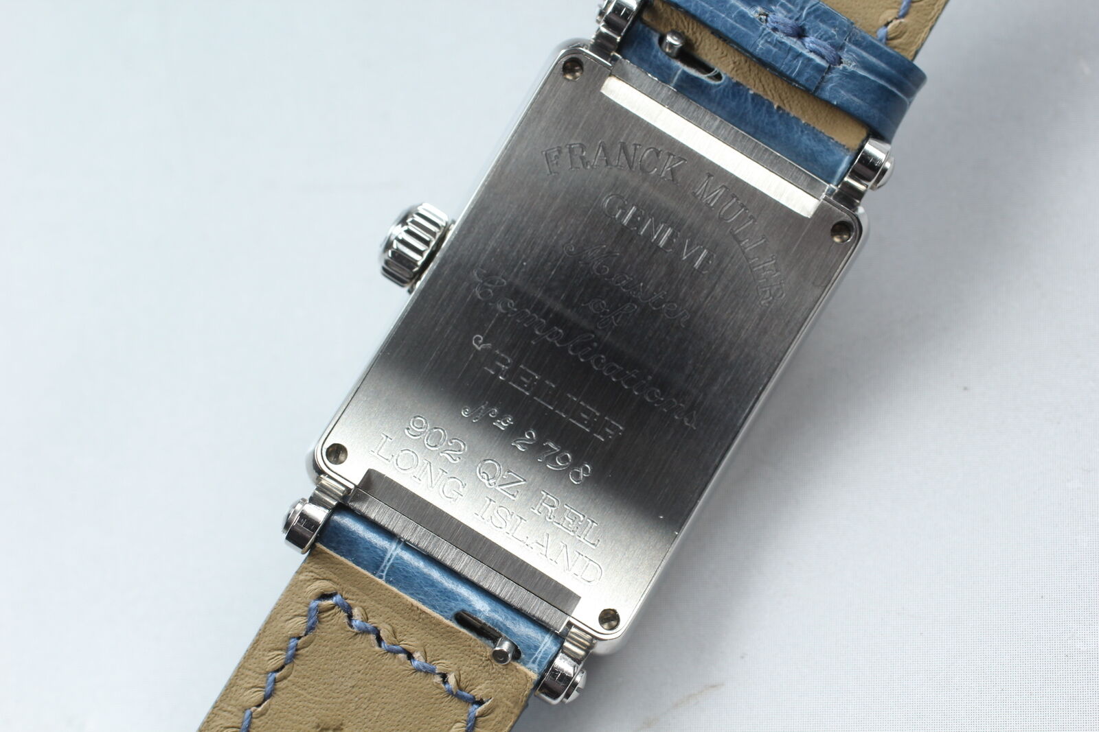 5680299