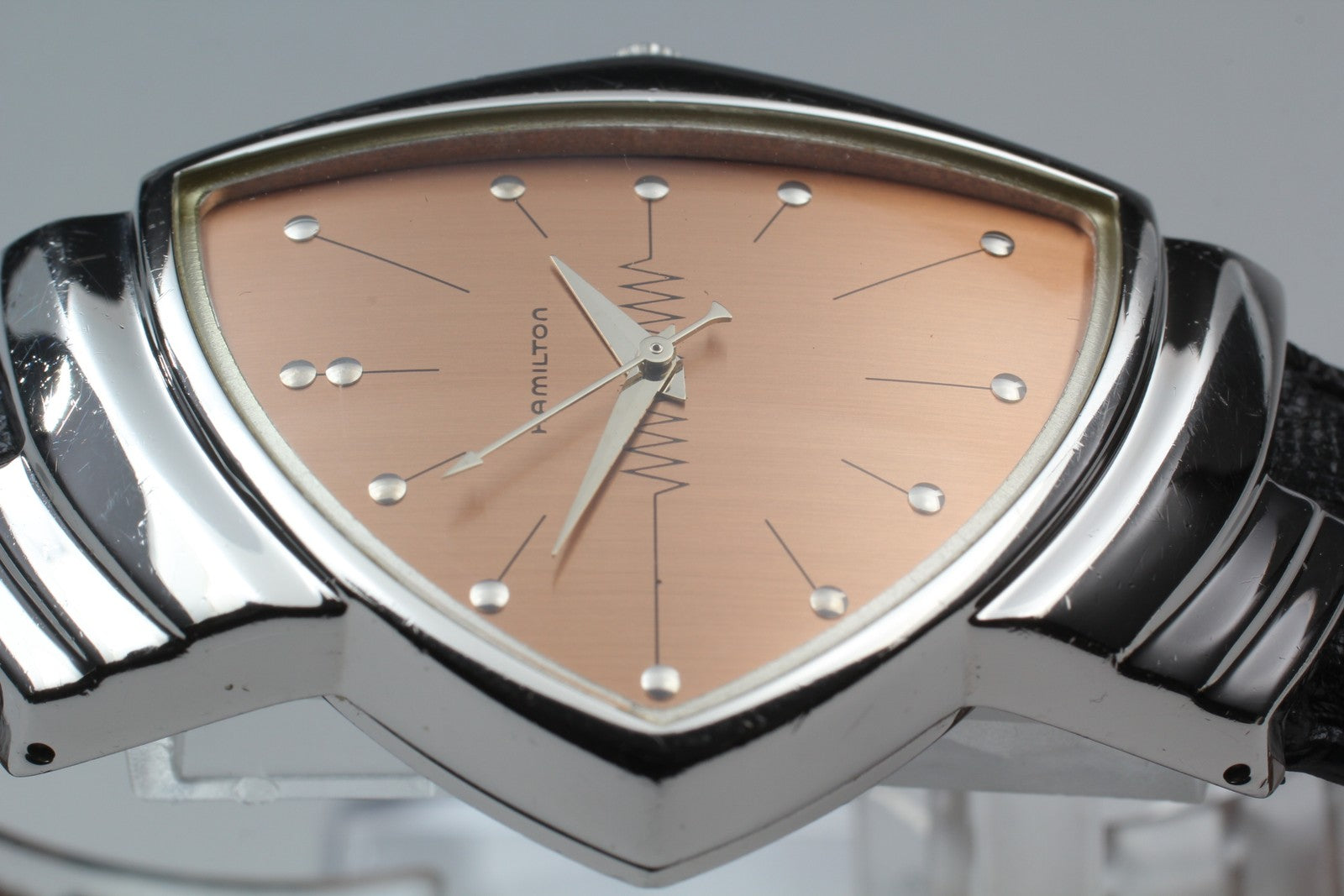 New Batt* Hamilton Ventura 6251 Registered Edition Pink Dial Quartz 32mm Exc+5