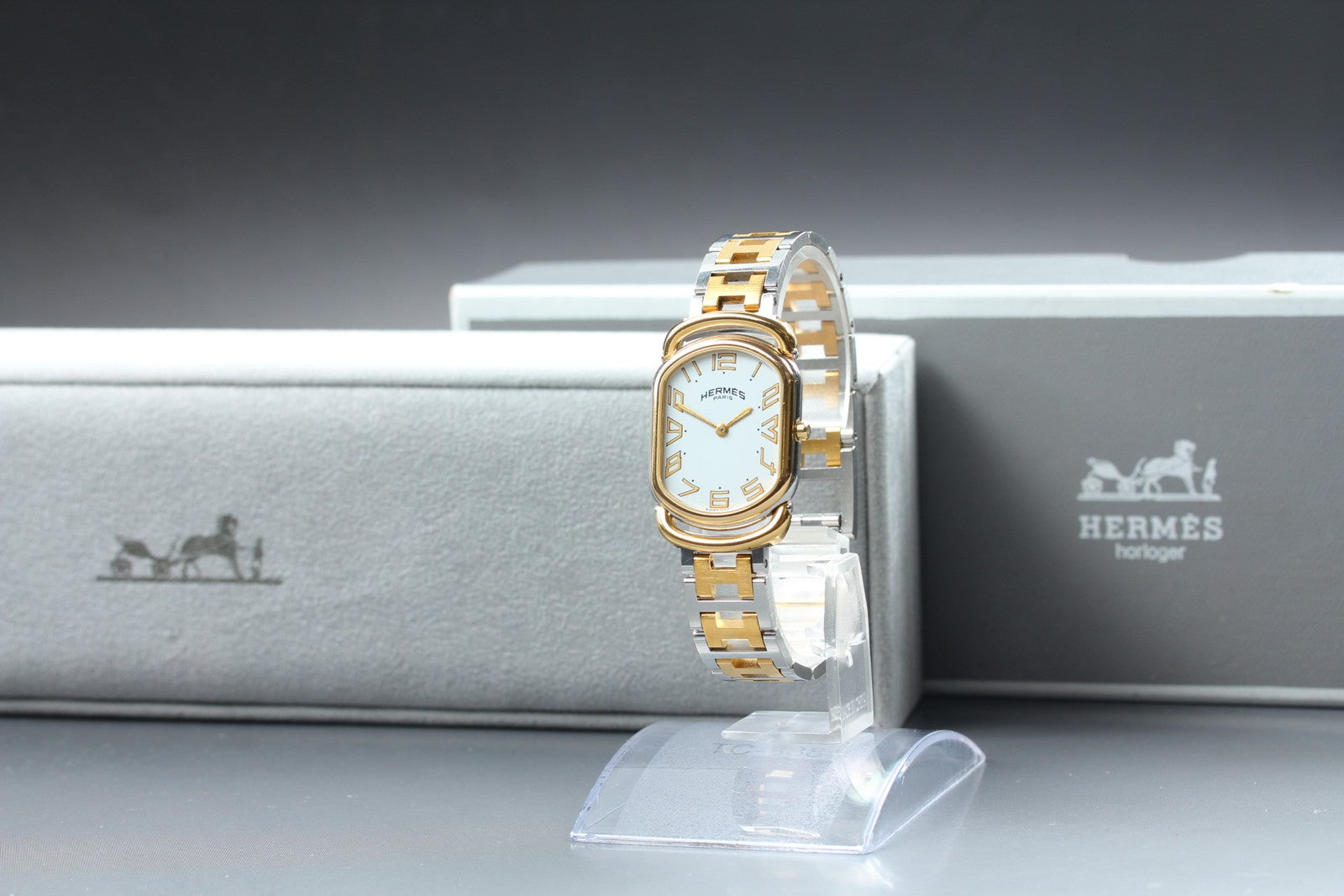 New Batt Vintage HERMES Rally Quartz White Dial Women's Watch 26mm JAPAN Box