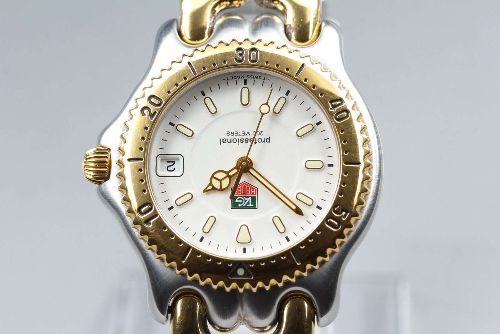 TAG HEUER Professional WG1122-0 Quartz White Dial Date Men's Watch 37mm JAPAN