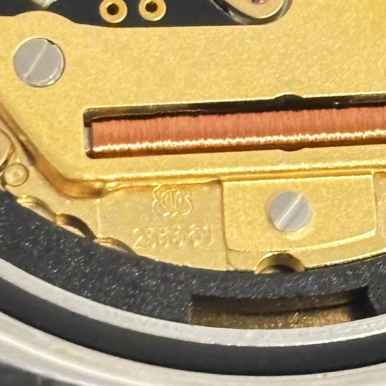 5913321