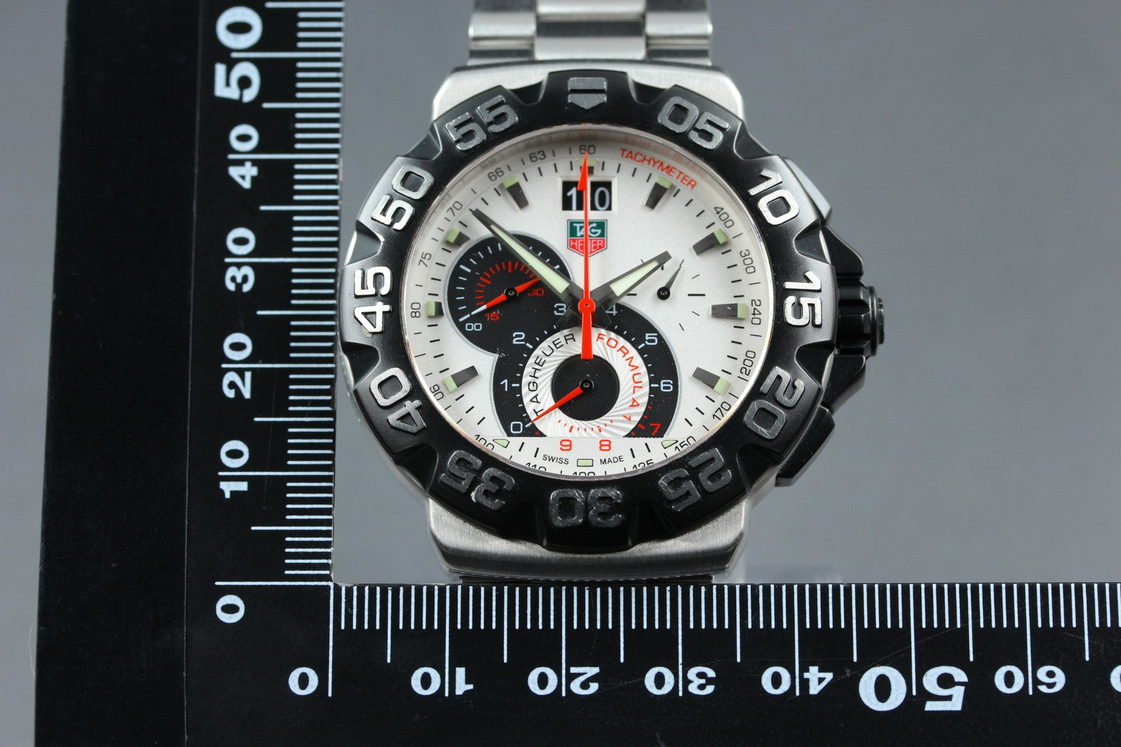 TAG Heuer Formula 1 CAH1011 Quartz White Dial Date Men's Watch 44mm JAPAN