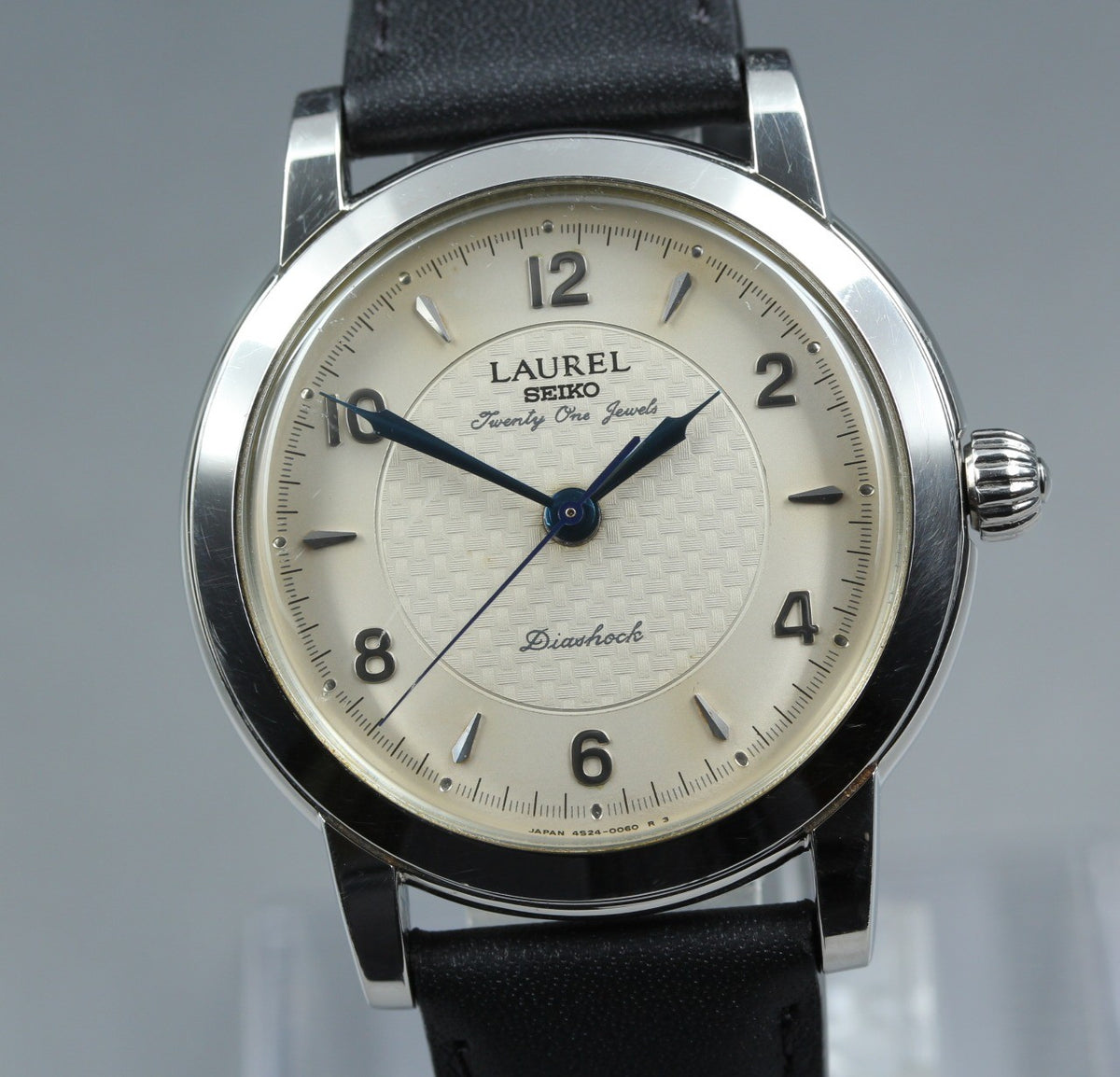 SEIKO Laurel 4S24-0060 LJAL602 Hand Winding Silver 34mm Mens Watch Vintage JAPAN