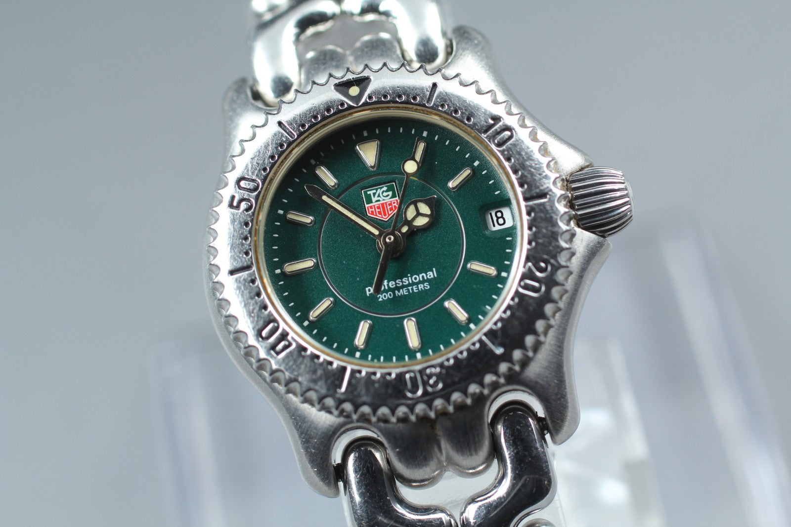 TAG Heuer SEL Professional 200M WG1419 Green Quartz Women's Watch 23mm JAPAN