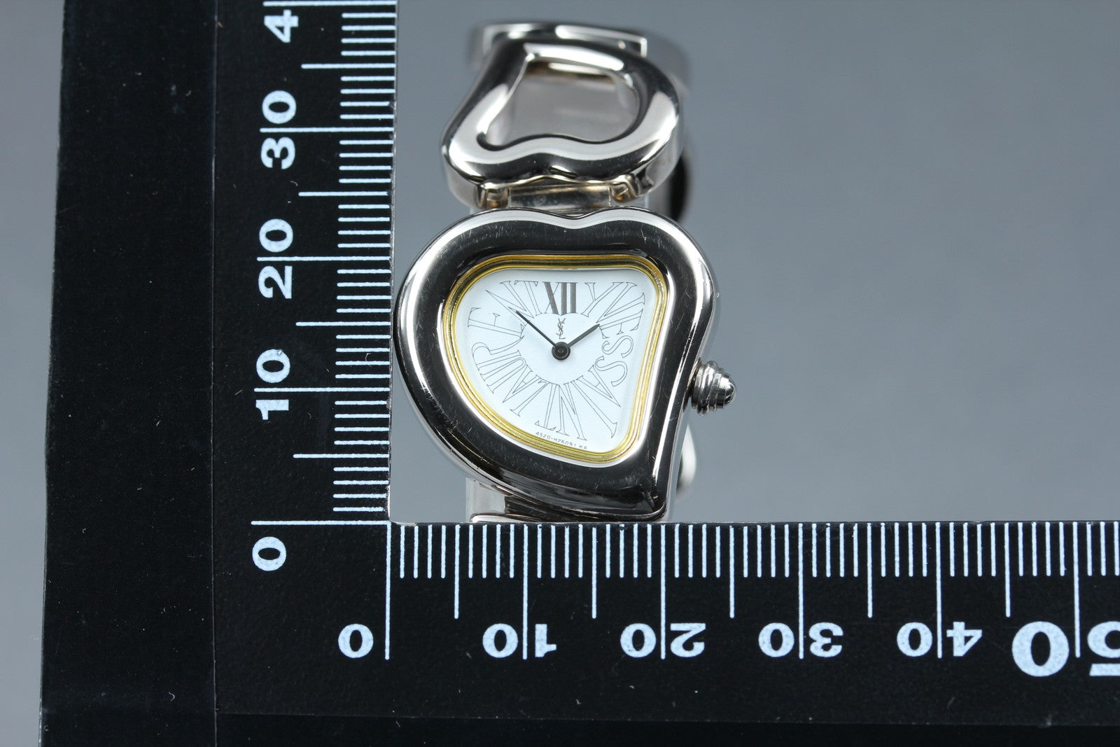 Yves Saint Laurent Heart YSL Silver 24mm 4520-H15556 Quartz Women's Watch