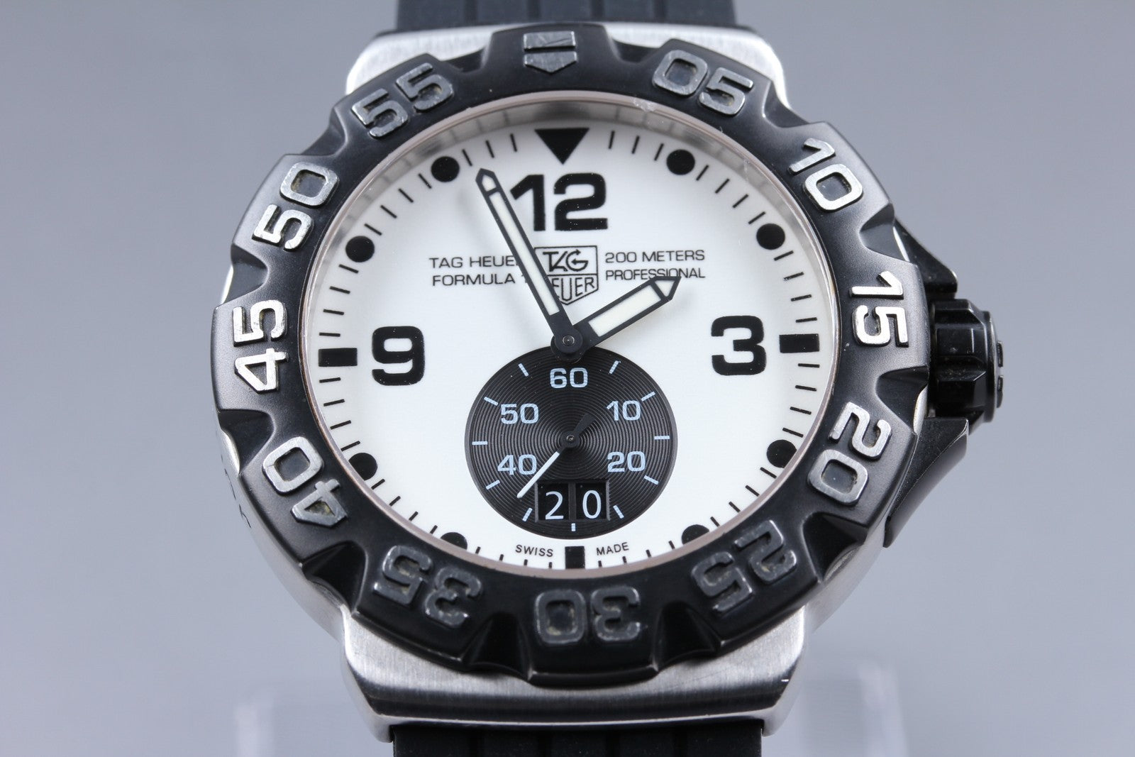 Exc+5* Tag Heuer Formula 1 WAH1011.BA0854 White Quartz Men's Watch 44mm JAPAN