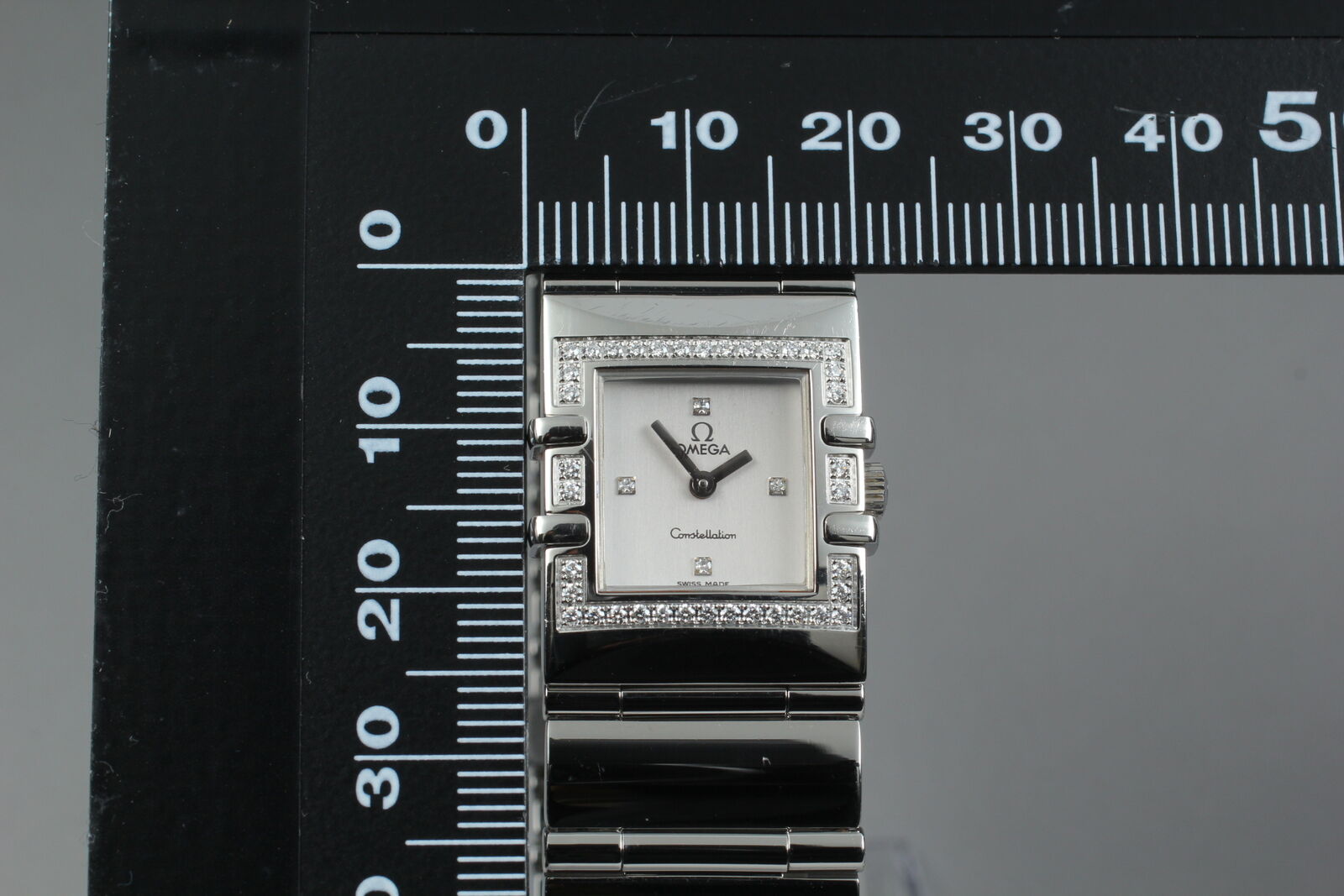 New Battery Exc+5 OMEGA Constellation QUADRA 1528.36 Diamond Women's Qz Watch JP