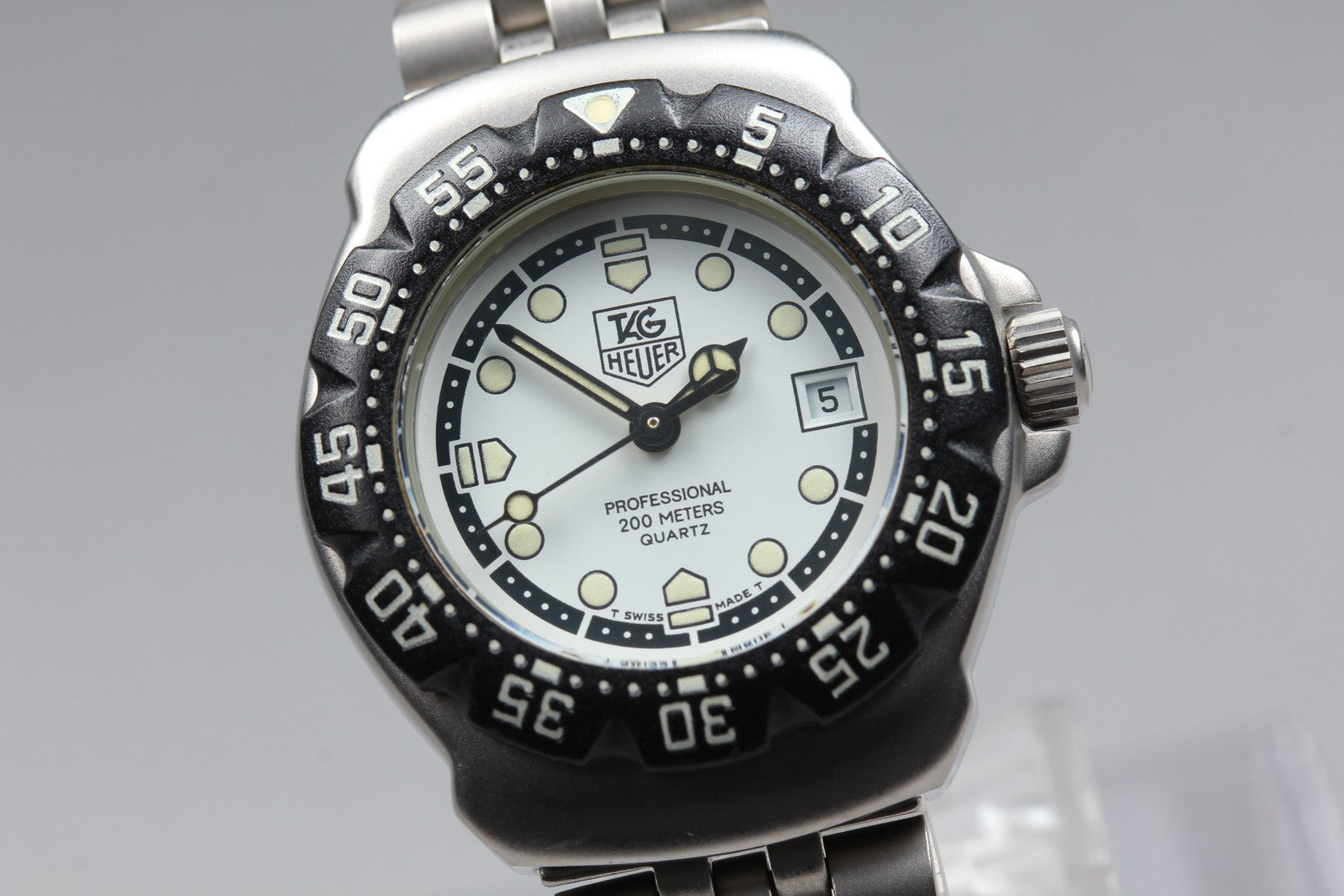Vintage TAG Heuer Formula 1 WA1418 White Quartz Women's Watch 28mm From JAPAN