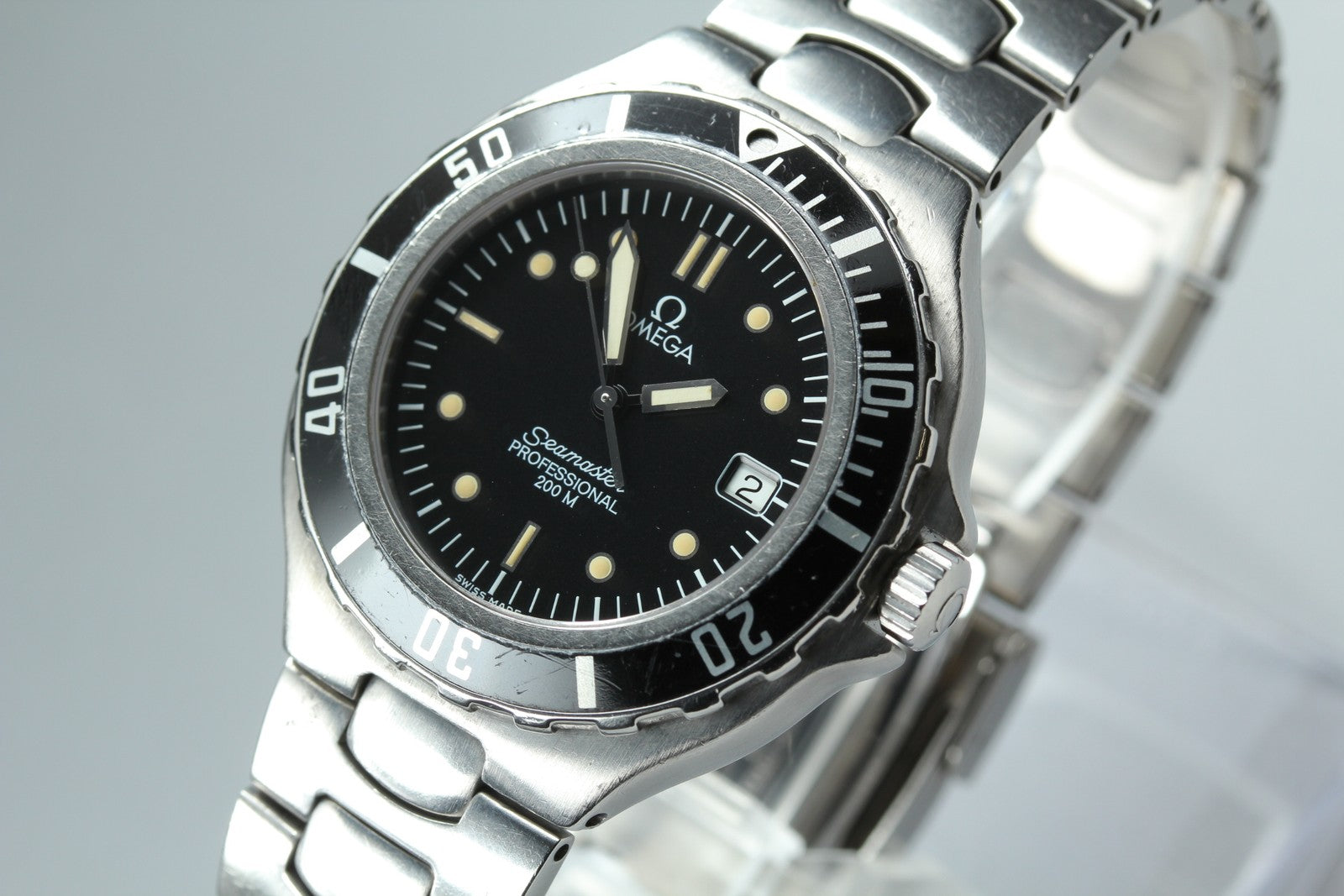 New Batt Vintage OMEGA seamaster Professional 200m Quartz Black Men's Watch 36mm