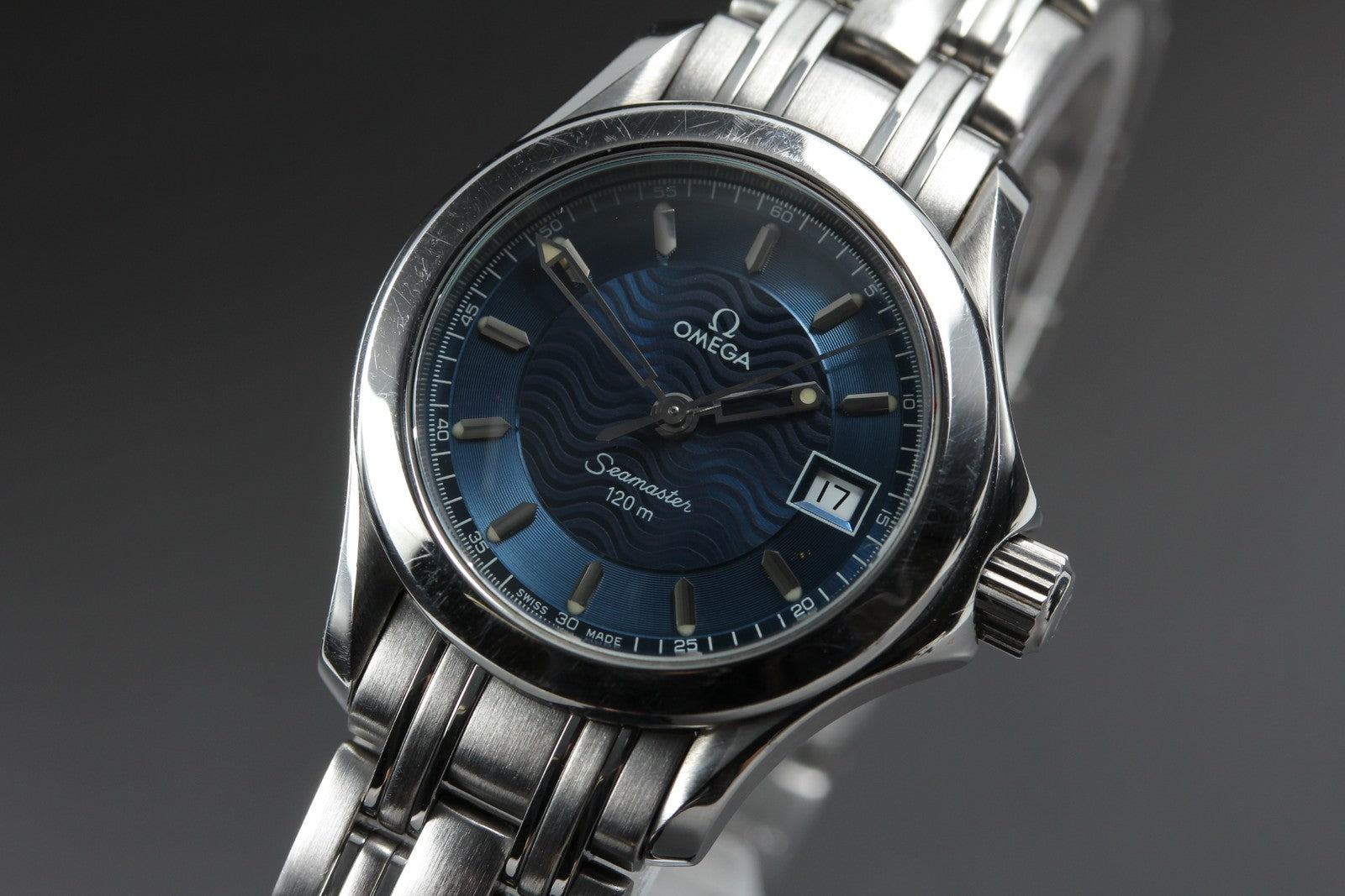 Vintage OMEGA Seamaster 120m 2581.81 Blue Quartz Women's Watch 26mm JAPAN Box