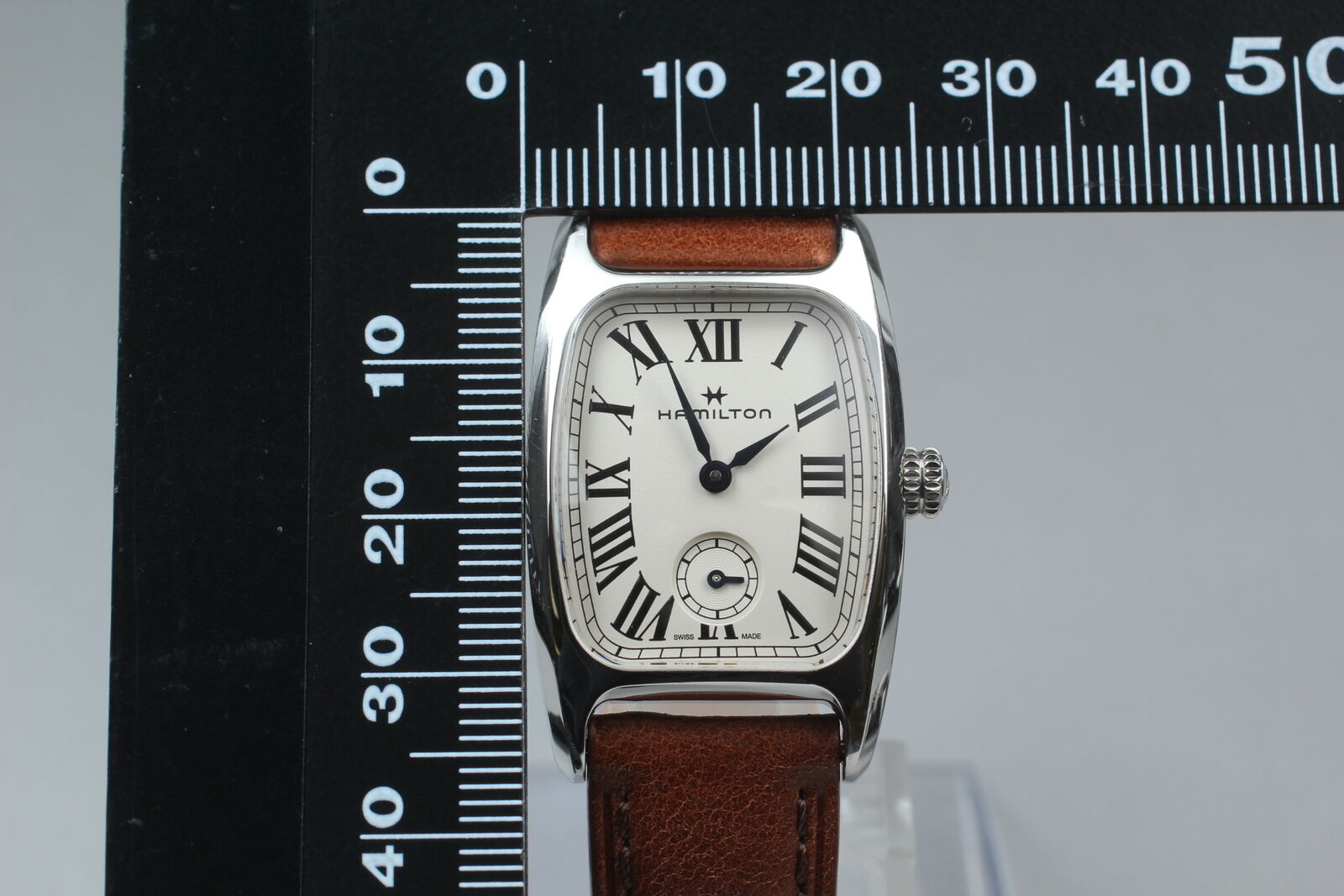 5890718