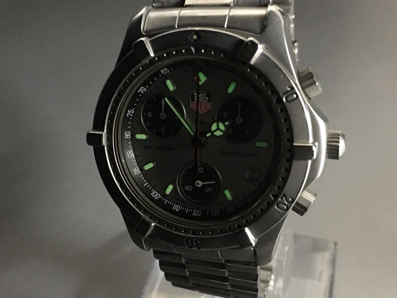 Vintage TAG Heuer 2000 Professional CE1111 Quartz Gray Men's Watch 40mm JAPAN