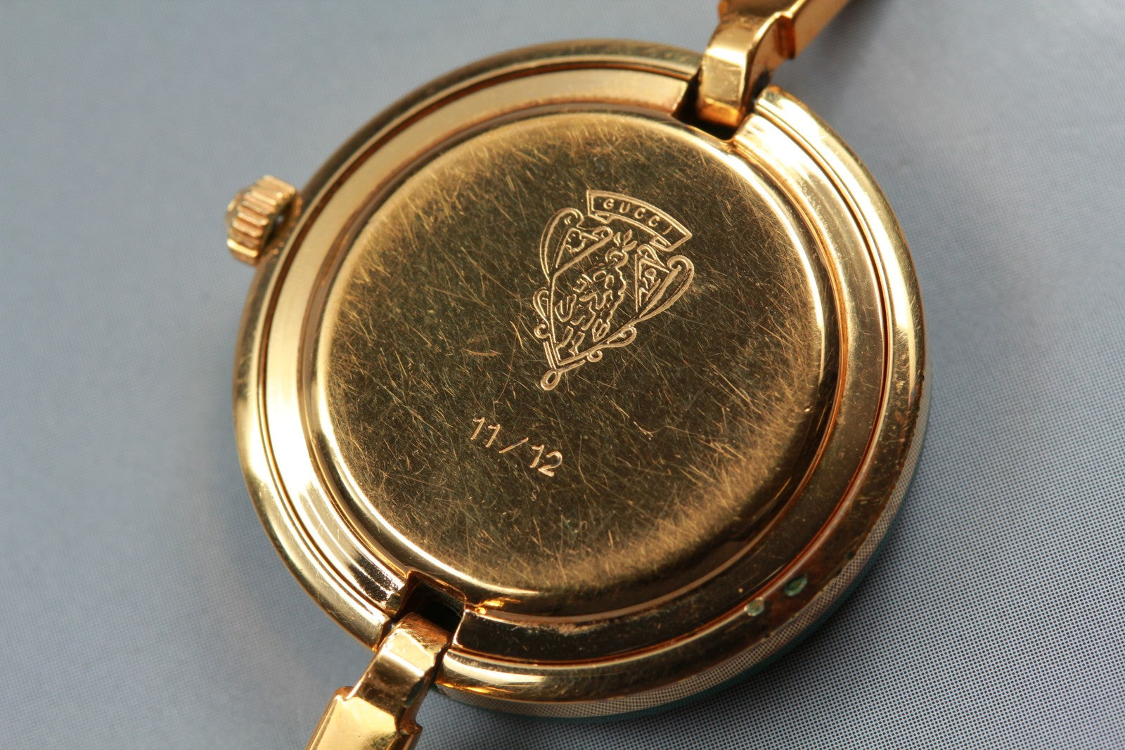 New Batt Gucci 11/12 Change Bezel 12 Colors Gold Quartz Women's Watch From JAPAN