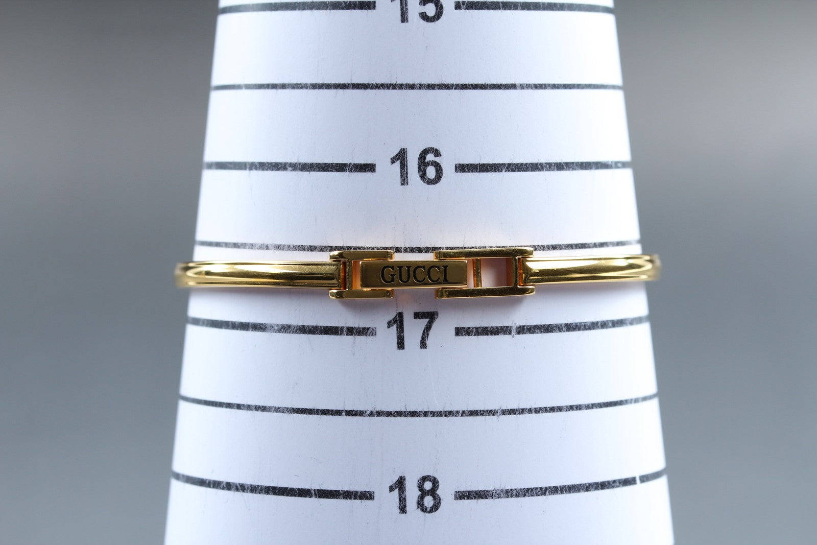 New Batt Gucci Change Bezel 11/12.2 12Color Women's White Quartz Watch JP