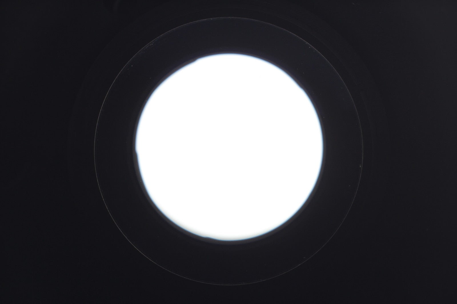 7623174