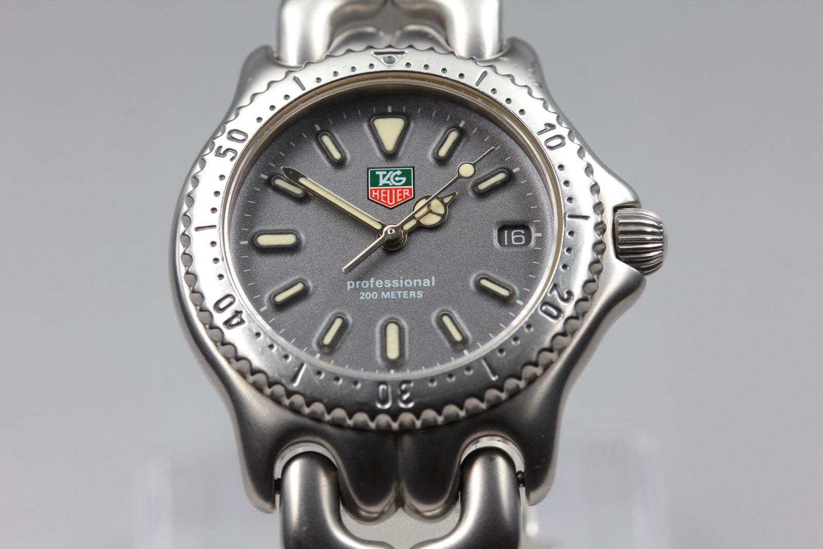 TAG HEUER SEL Professional S99.213K Quartz Gray Dial Men's Watch 33mm JAPAN