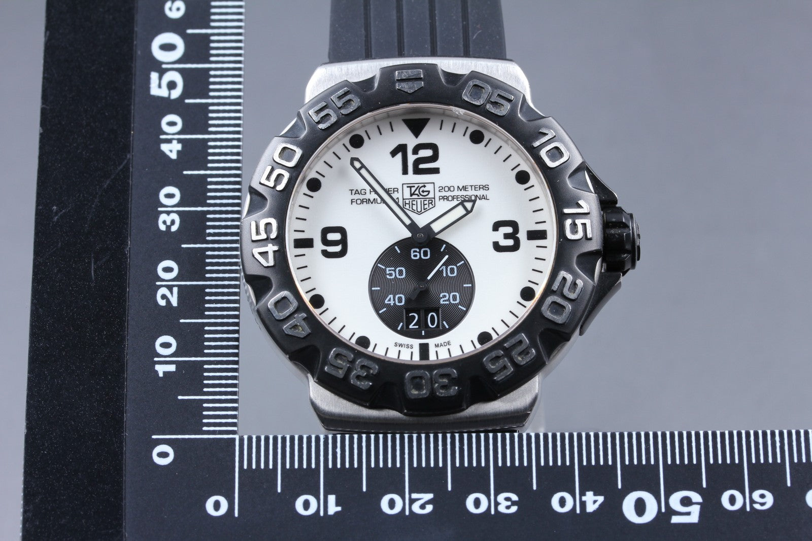 Exc+5* Tag Heuer Formula 1 WAH1011.BA0854 White Quartz Men's Watch 44mm JAPAN
