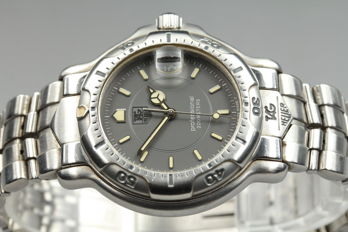 TAG HEUER Professional 6000 WH1112 Quartz Men's Gray Dial Watch 37mm From JAPAN