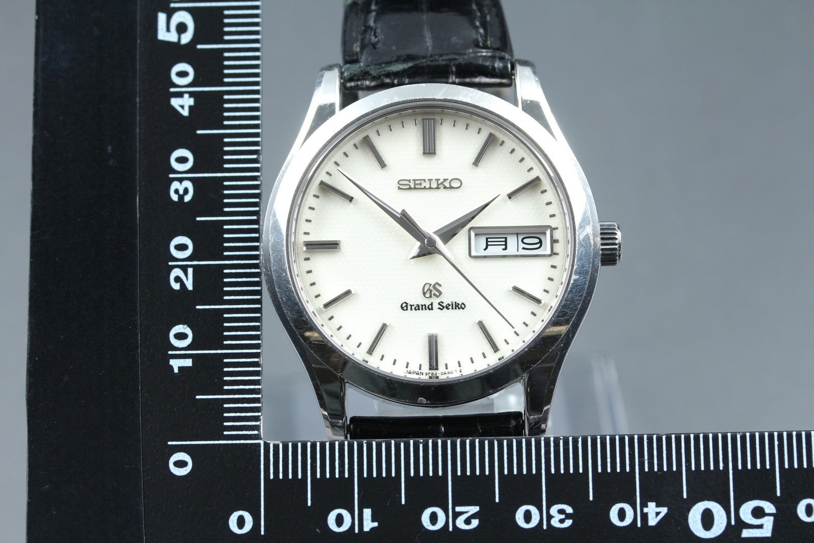 SEIKO Grand Seiko 9F83-0AB0 SBGT019 Quartz Silver Men's Watch 37mm JAPAN