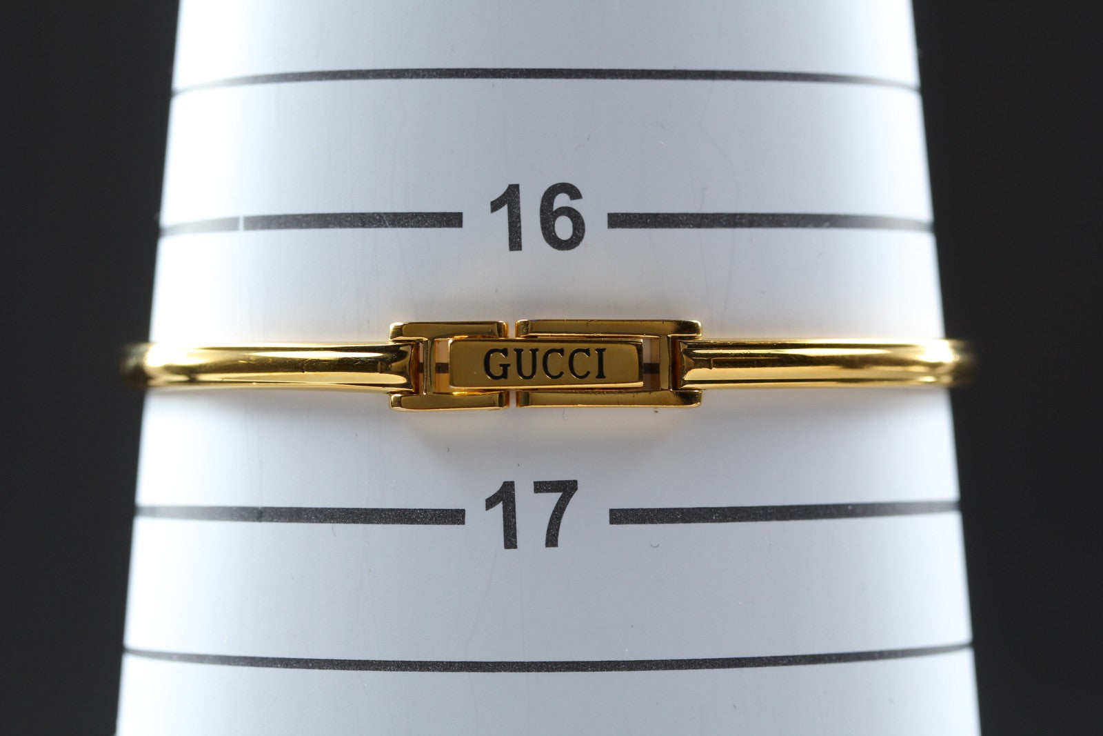 Vintage Gucci Change Bezel 11/12.2 Pink Bezel Gold Women's Quartz Watch