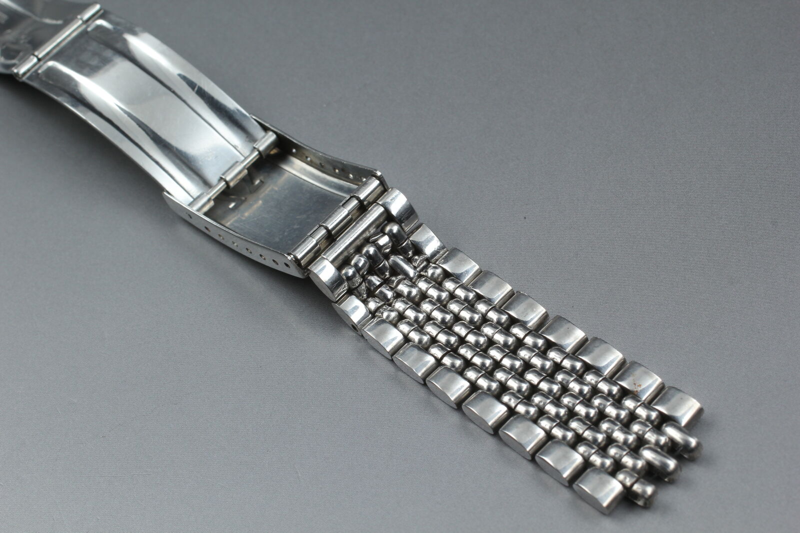 Vintage Exc+5 Omega 1502 18mm End Link 17 Beads of Rice Bracelet Stainless Steel