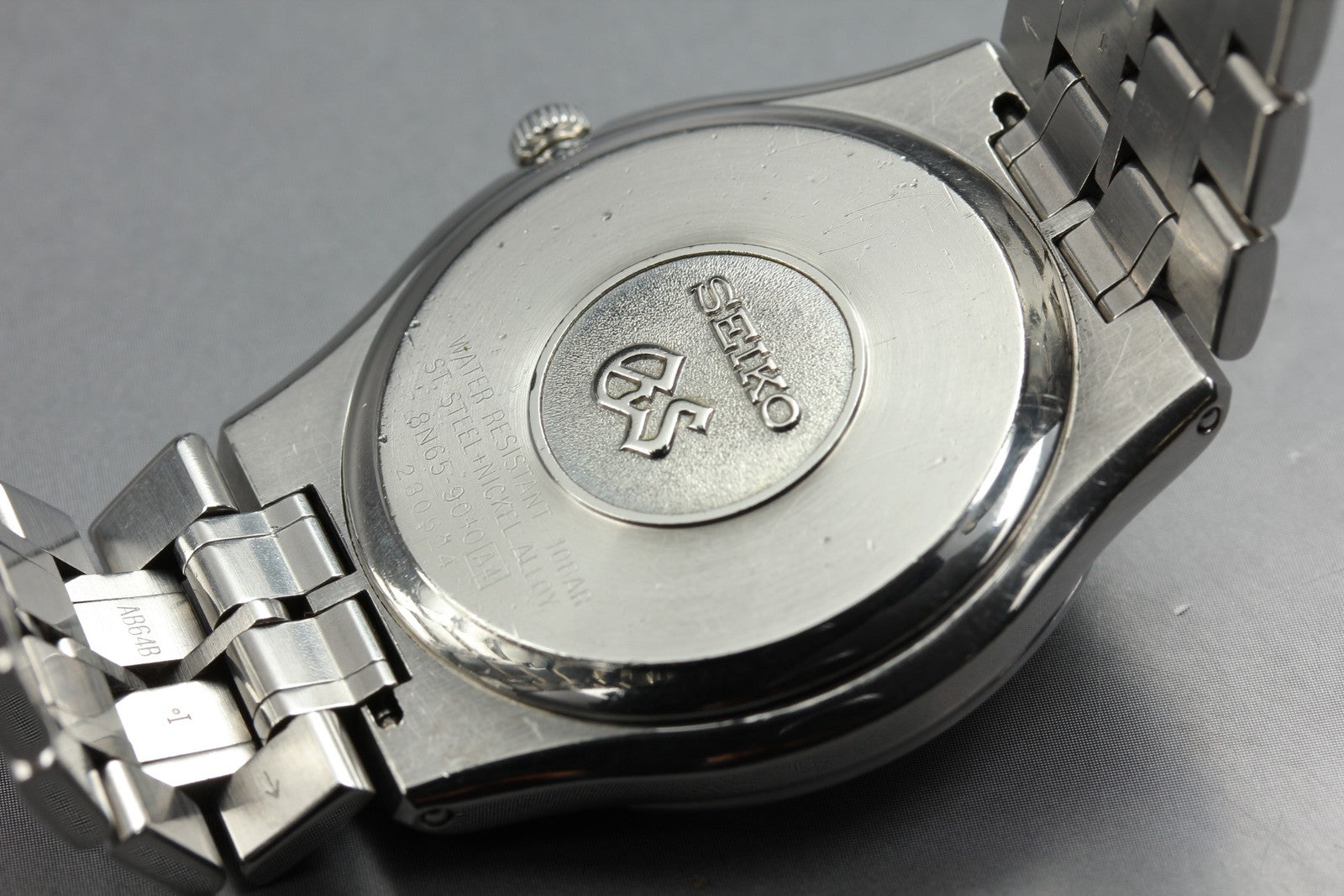 GRAND SEIKO 8N65-9010 GS 36mm Silver White Dial Date Quartz Men's Watch Vintage