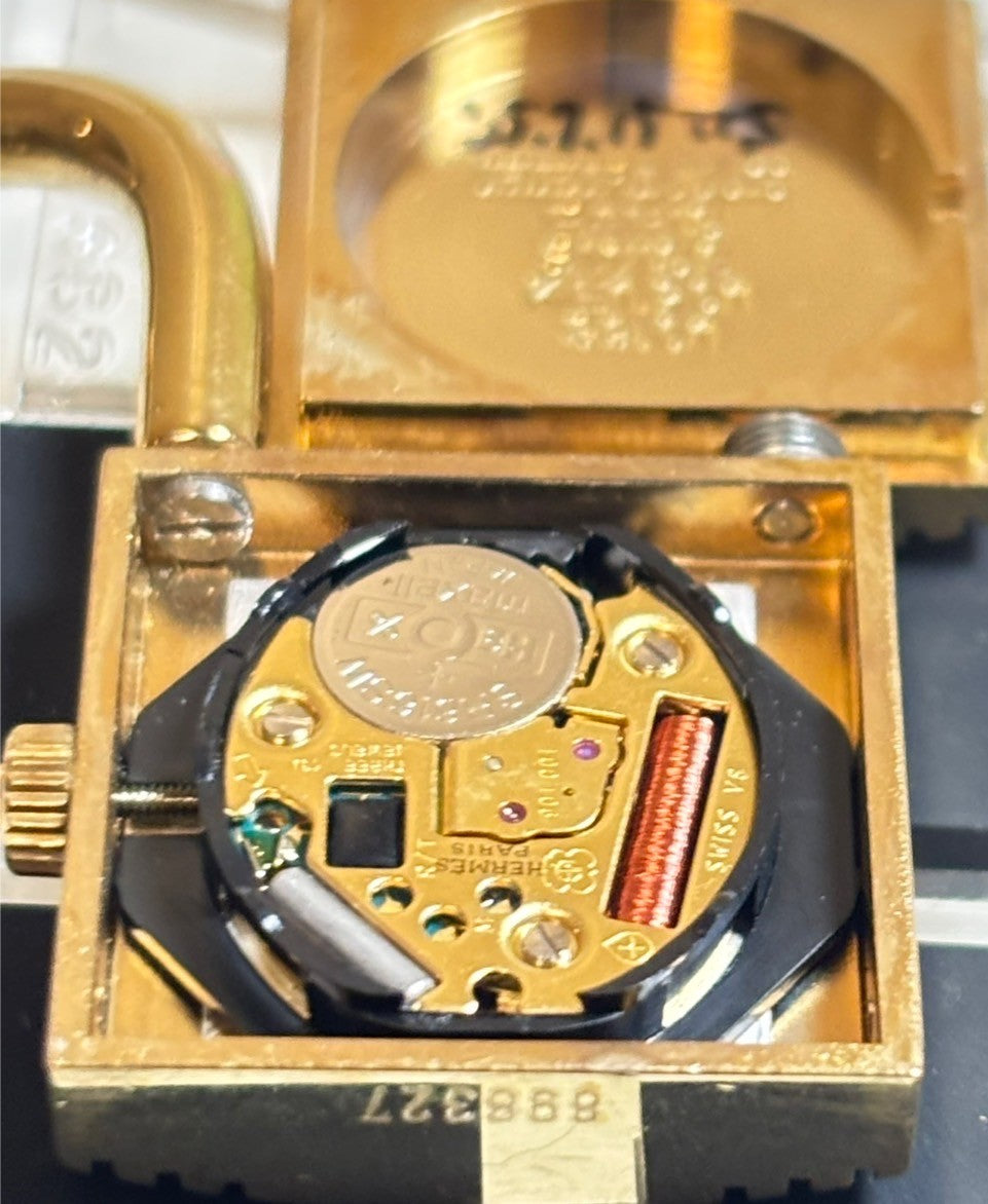 7860571