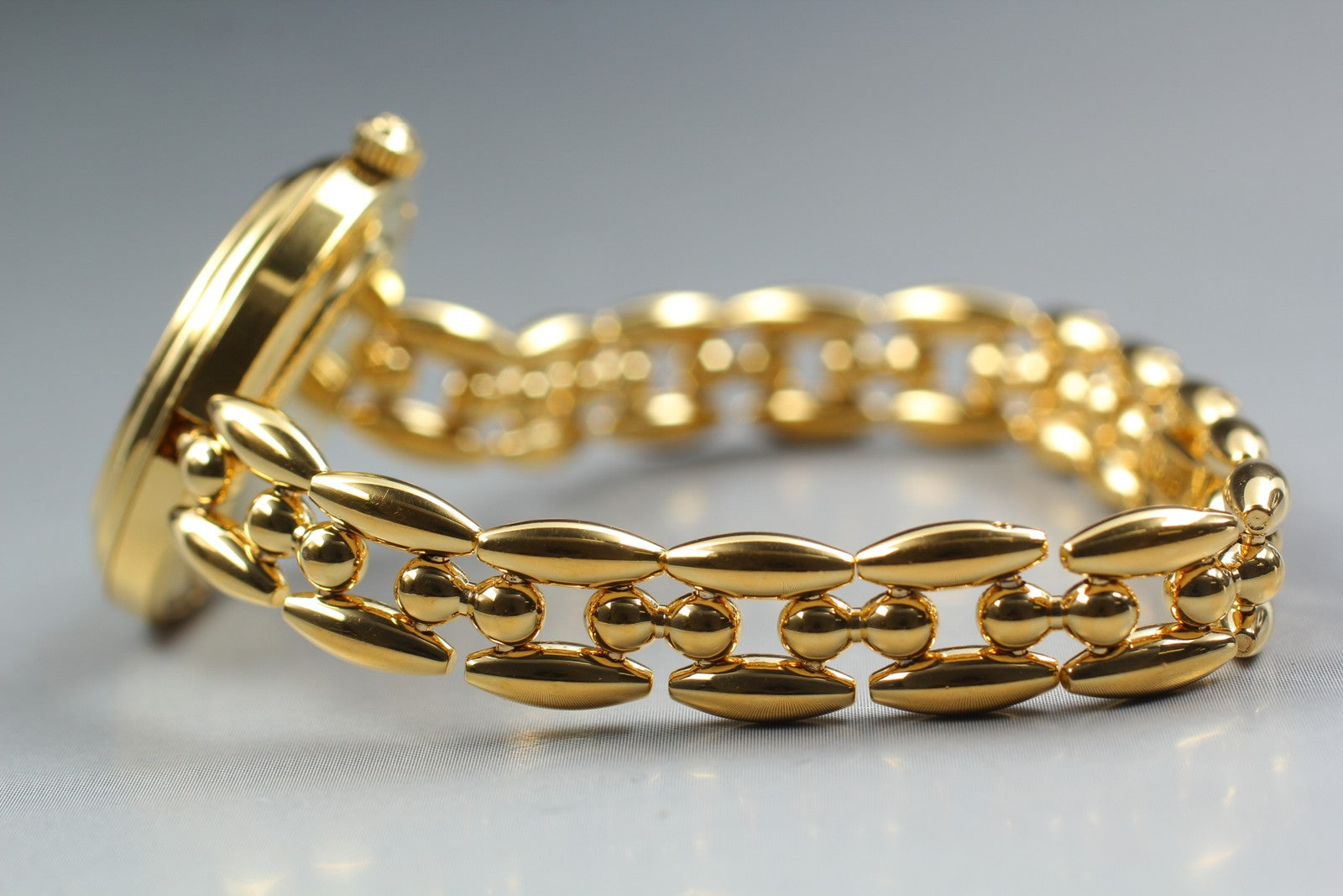 Vintage Gucci Change Bezel 11/12.2 Gold 26mm Bracelet Women's Quartz Watch
