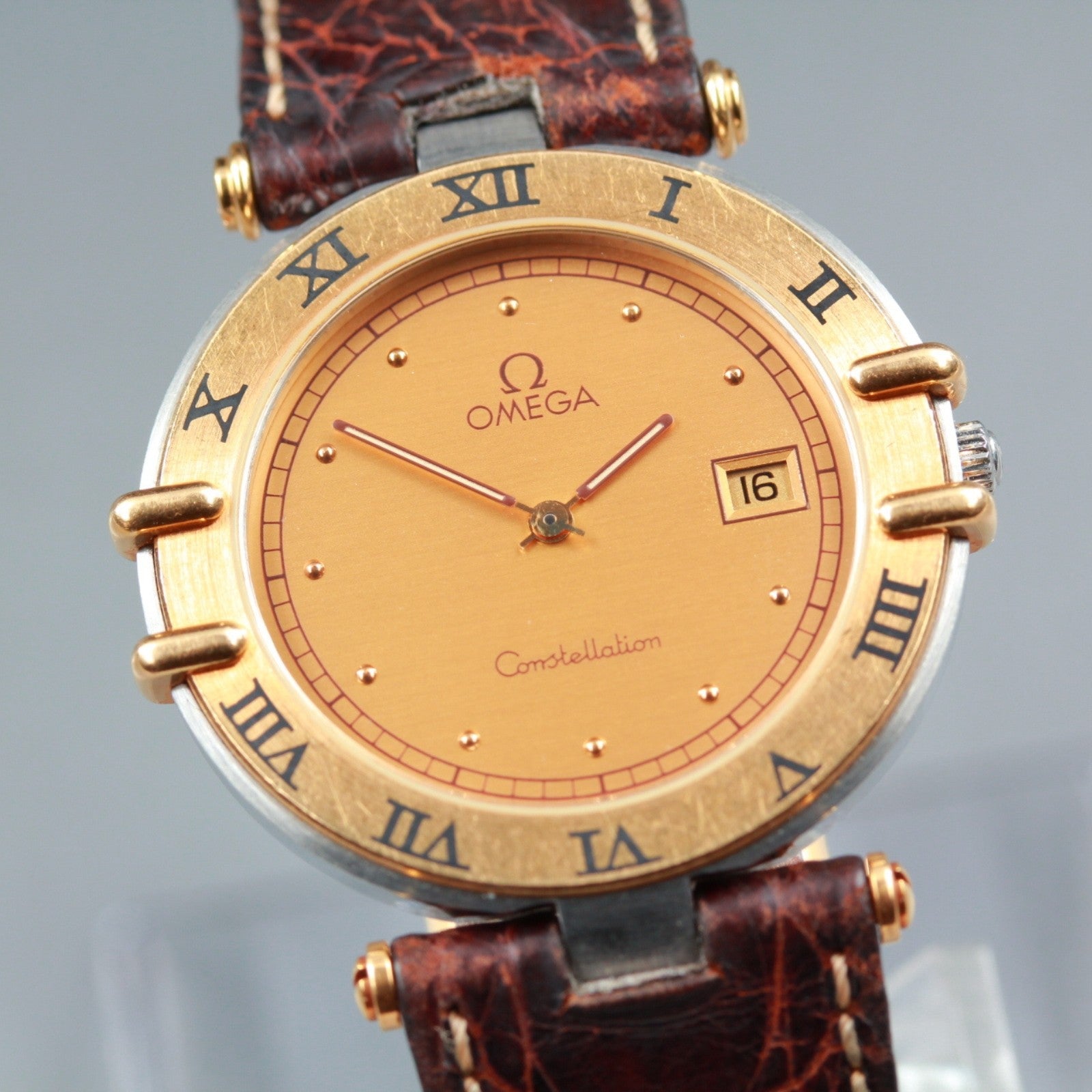 Vintage OMEGA Constellation Cal.1379 Gold Date Quartz Men's Watch 31mm JAPAN
