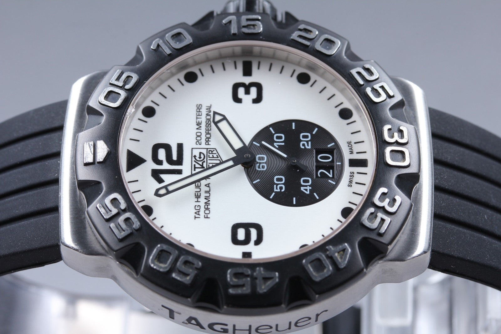 Exc+5* Tag Heuer Formula 1 WAH1011.BA0854 White Quartz Men's Watch 44mm JAPAN