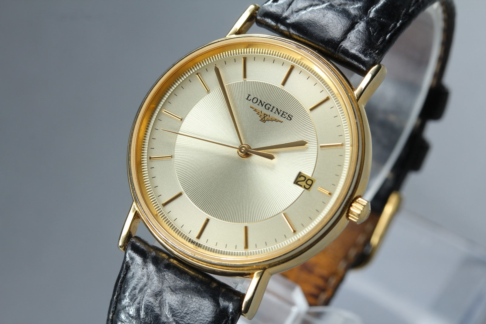 Vintage LONGINES Grand Classic L4.720.2 Quartz Gold Men's Watch 32mm From JAPAN