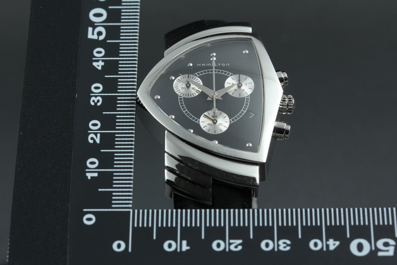 New Batt Hamilton Ventura H244121 Chronograph Quartz Men's Watch 32mm JAPAN Box