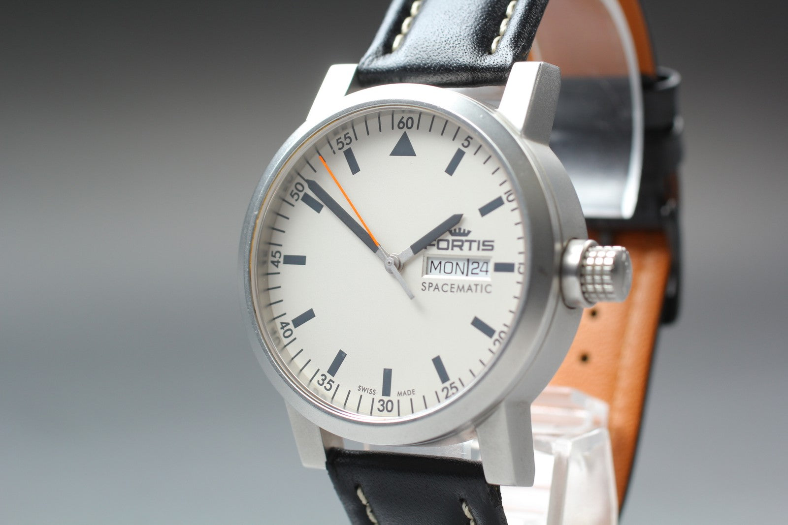 FORTIS Spacematic 623.22.158.1 Automatic Day/Date Men's Watch 40mm JAPAN Box