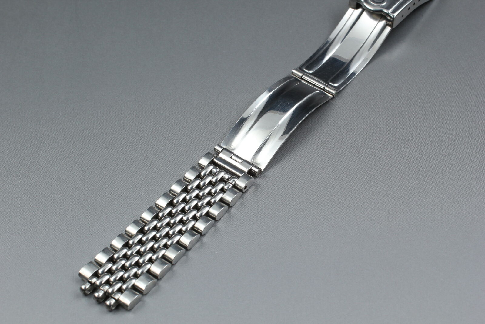 Vintage Exc+5 Omega 1502 18mm End Link 17 Beads of Rice Bracelet Stainless Steel