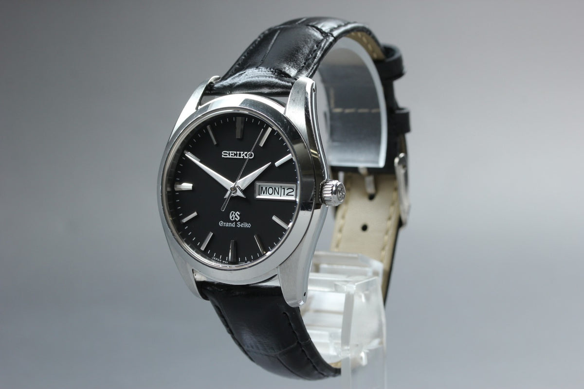 New Batt SEIKO Grand Seiko 9F83-0AH0 Quartz Black Day/Date Men's Watch 36mm JP