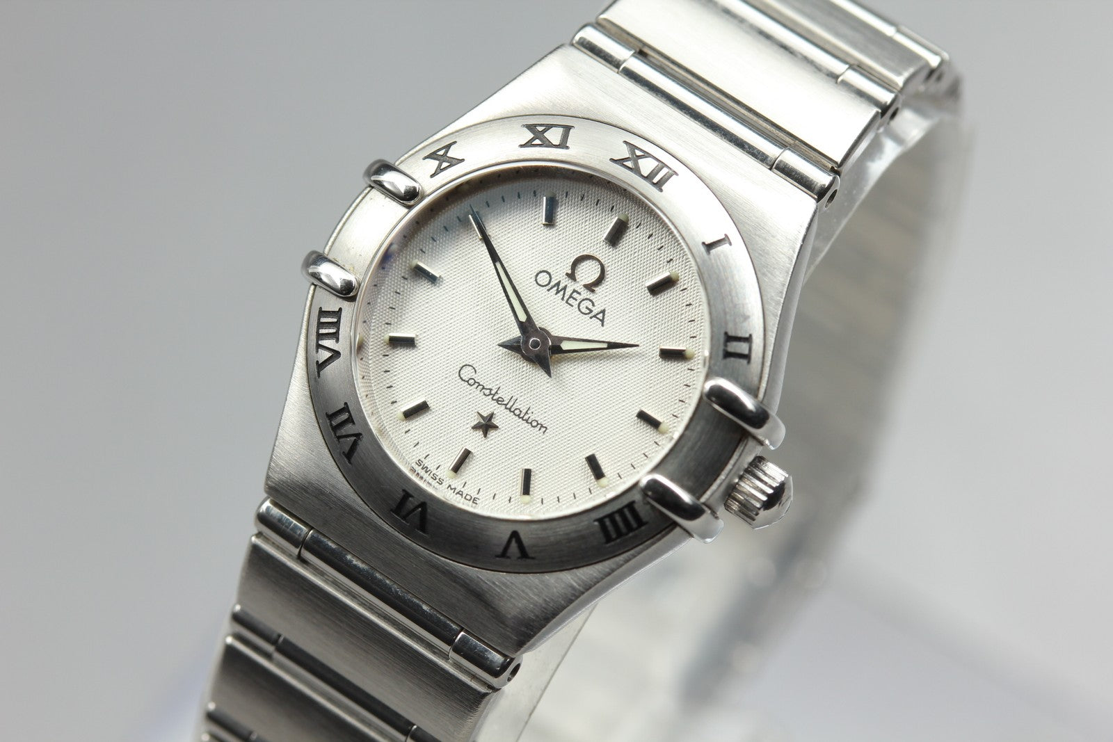 New Batt Vintage OMEGA Constellation Cal.1456 Quartz Silver Womens Watch 22mm JP