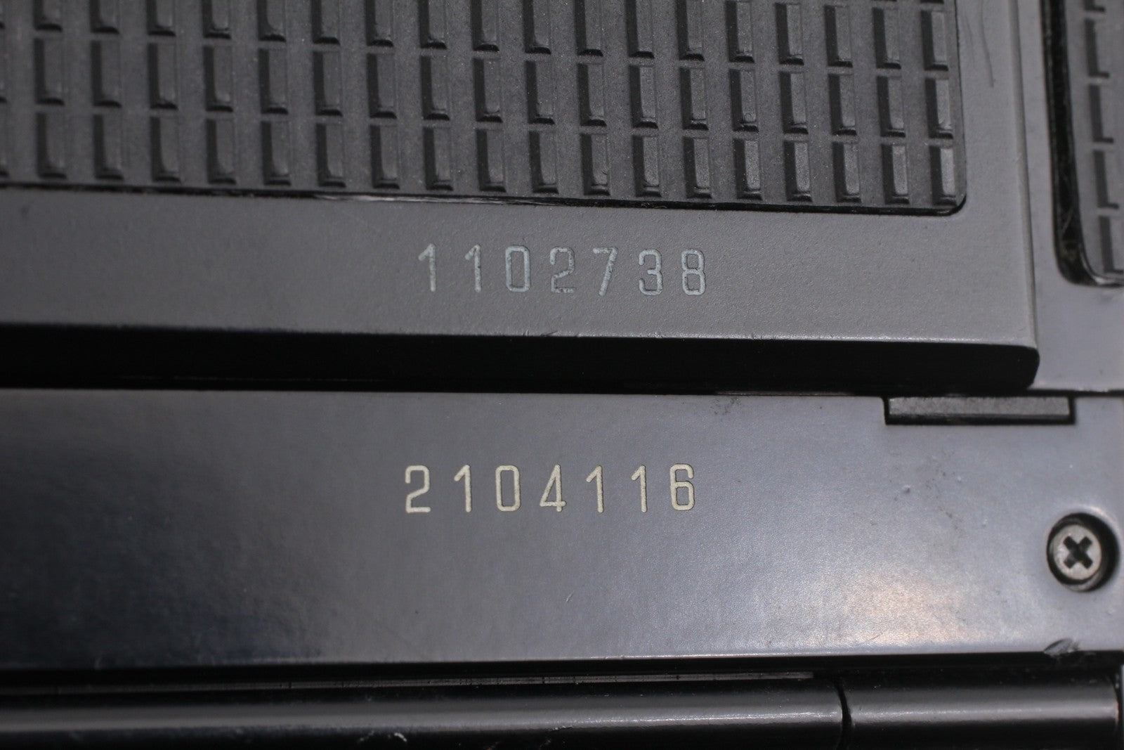 8102785