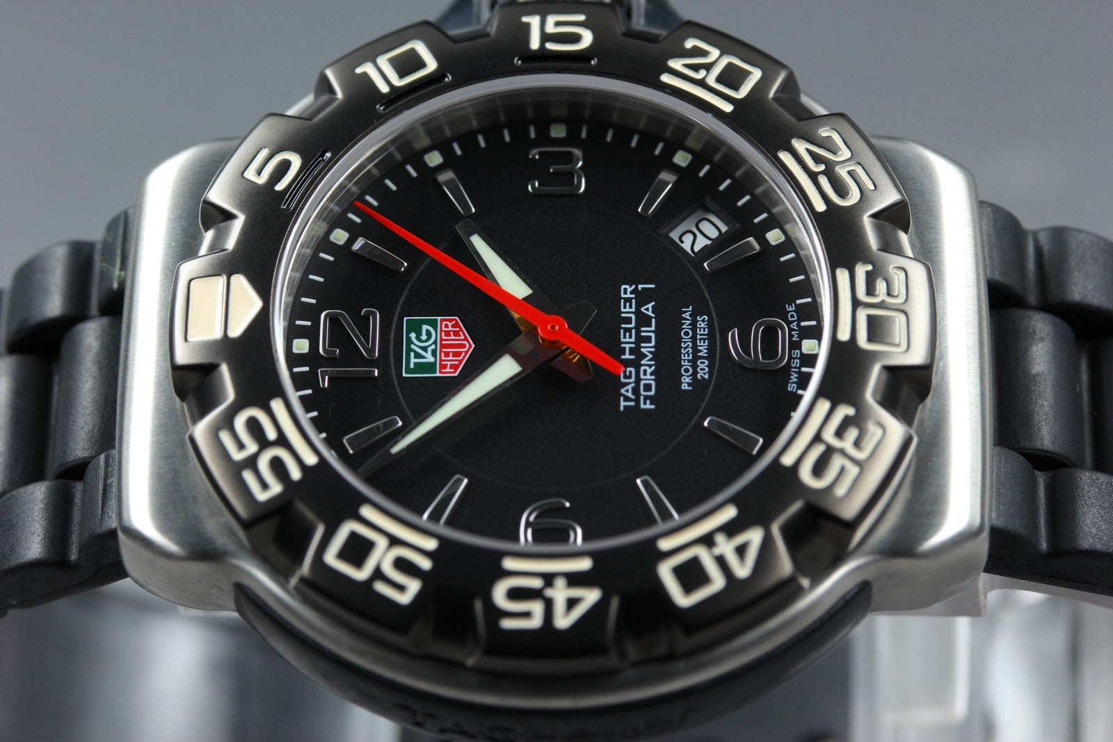 New Batt TAG HEUER Formula 1 WAC1110-0 Quartz Black Men's Watch 40mm JAPAN Box