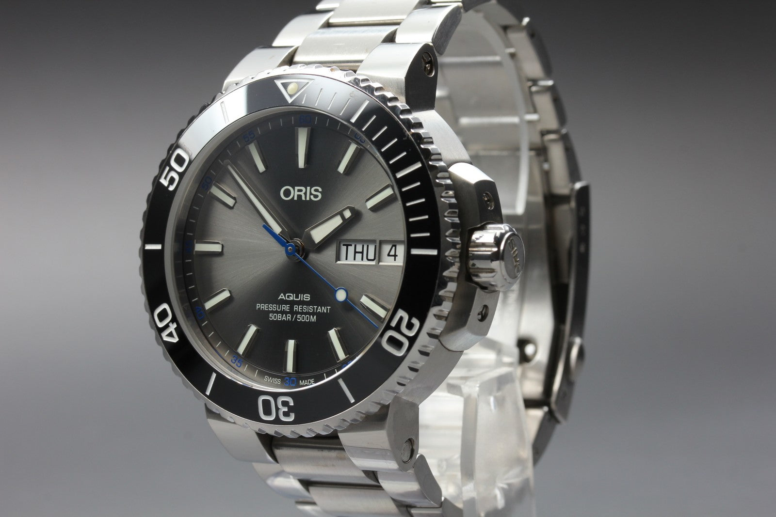 ORIS Aquis 7733 Black Dial Automatic Day/Date Men's Watch 45mm JAPAN